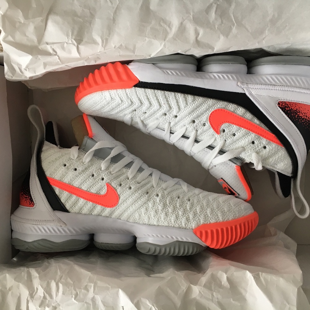 Brand New Lebron XVI Tennis Shoes